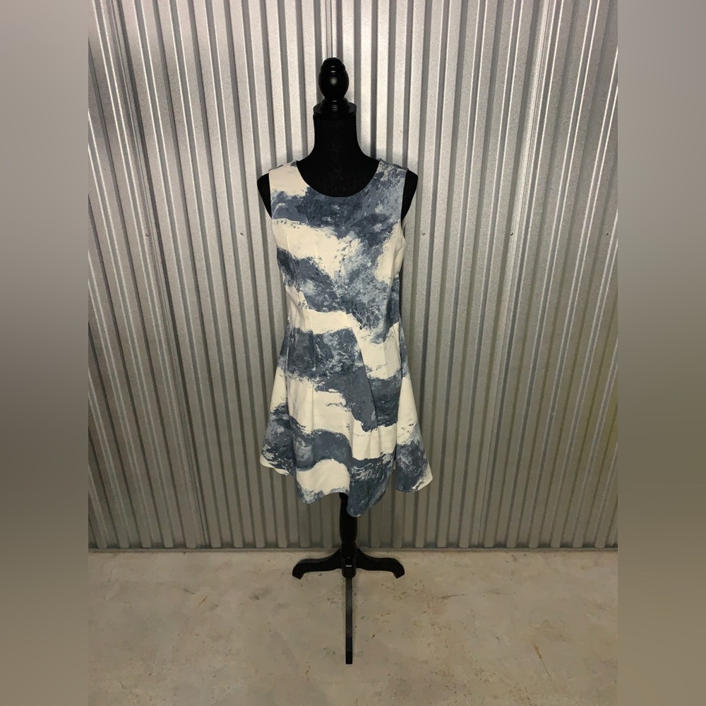 Women’s NIC+ZOE Blue White Asymmetrical Stitch Dress Size 6